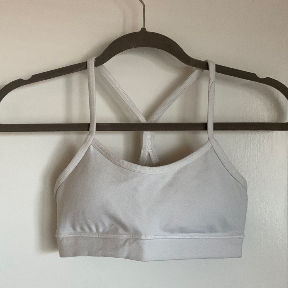 Lululemon white sports bra